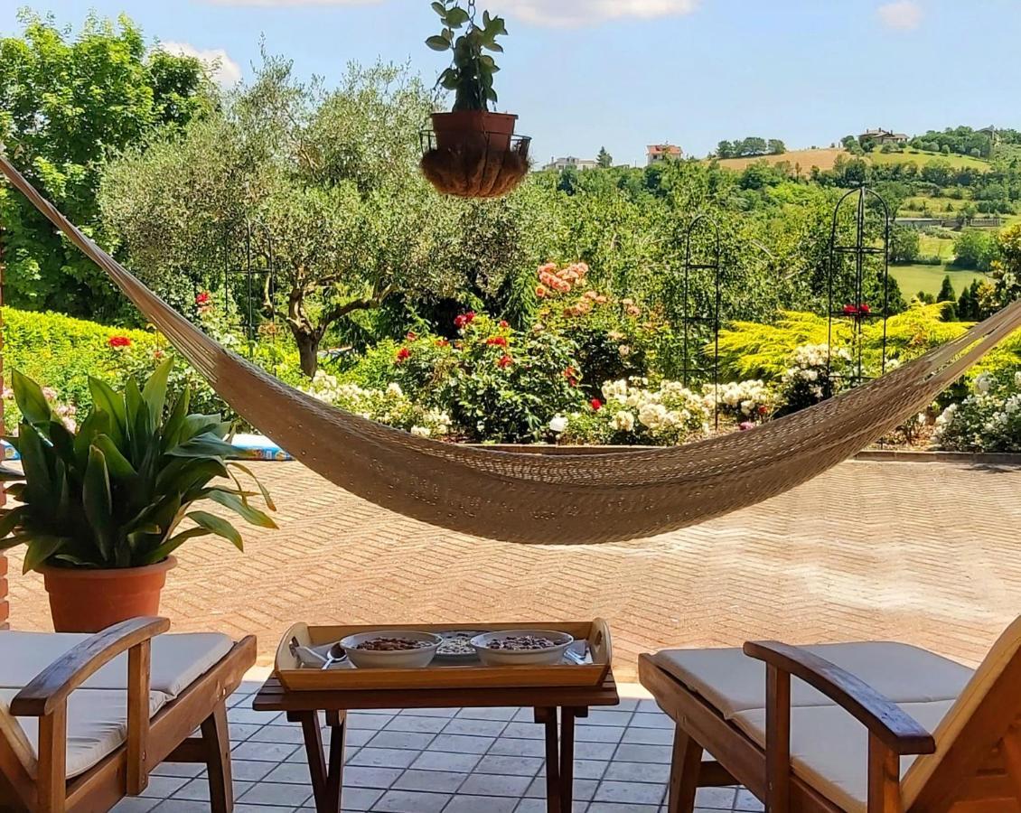 Bed and Breakfast Cascina Il Volo Moncalvo Exterior foto