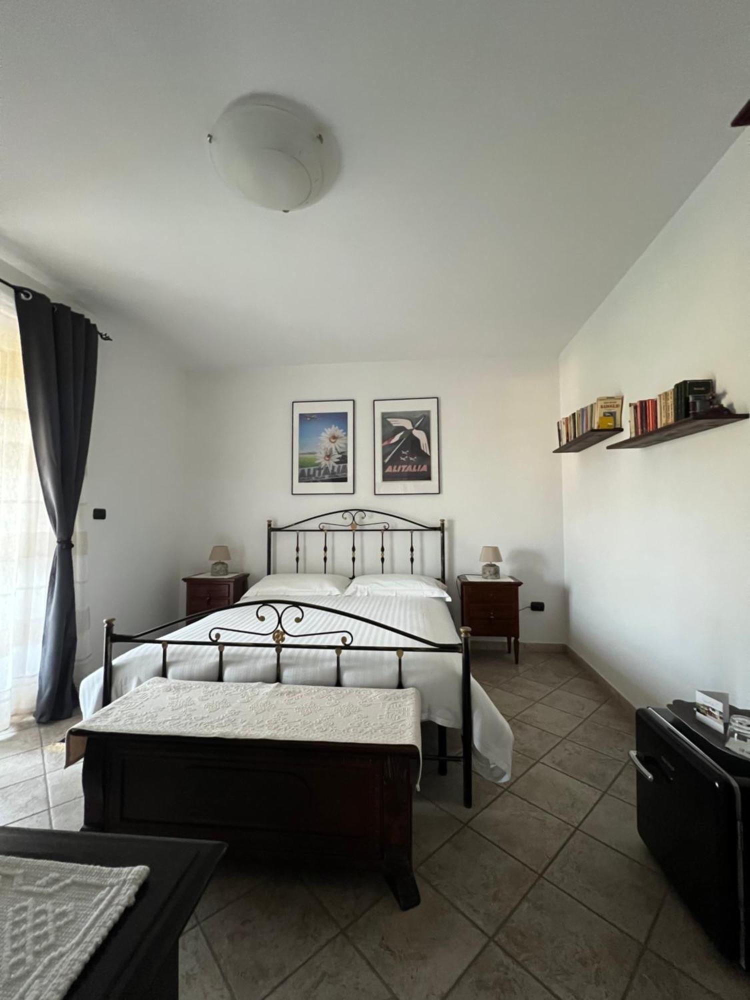 Bed and Breakfast Cascina Il Volo Moncalvo Exterior foto